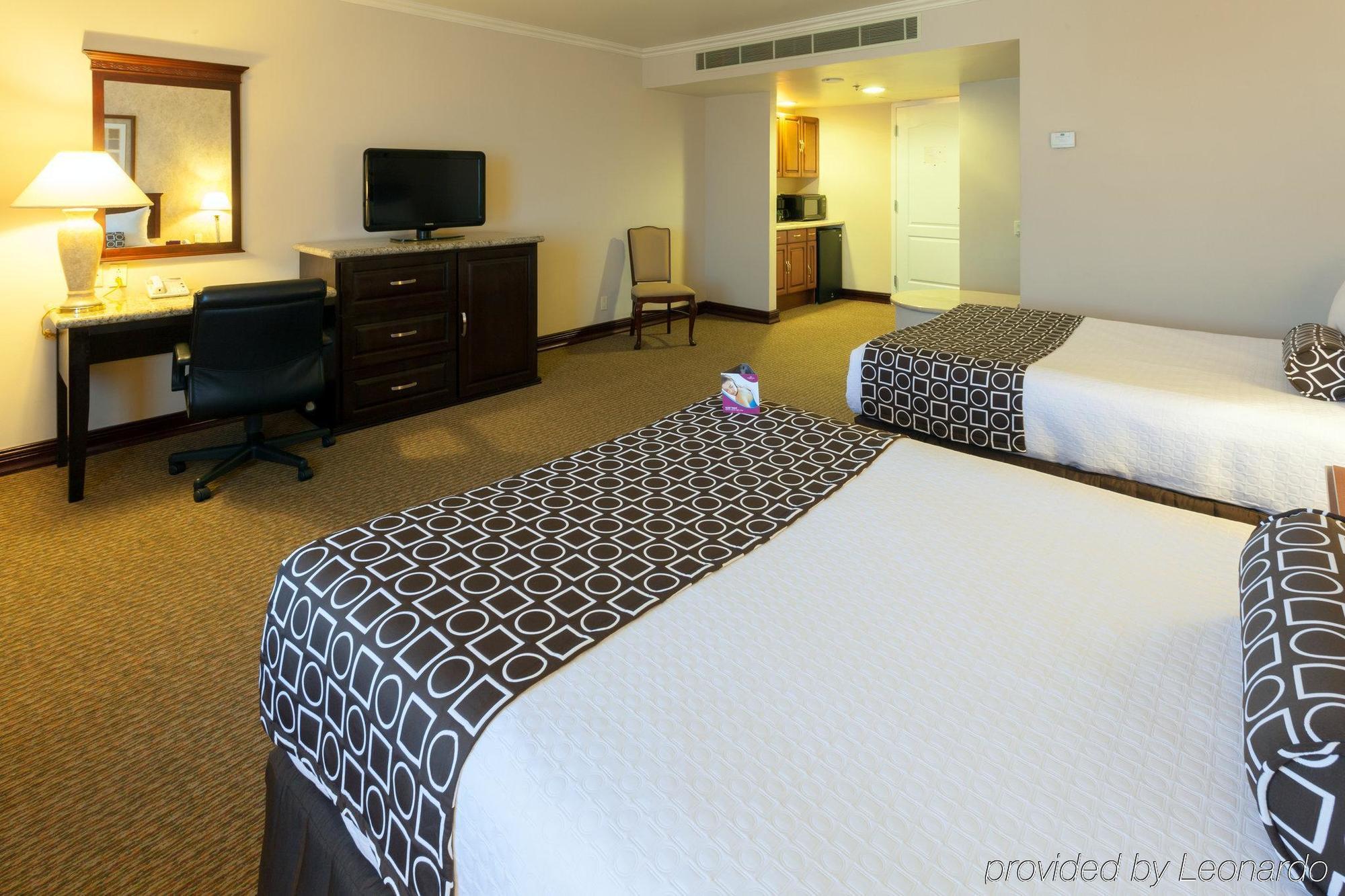 Best Western Plus Nuevo Laredo Inn & Suites Exterior foto
